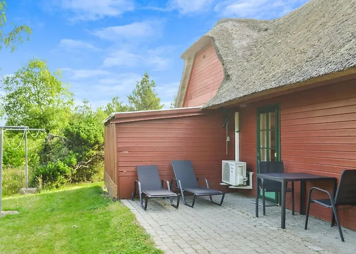 Eilika - 3-6km From The Sea By Interhome